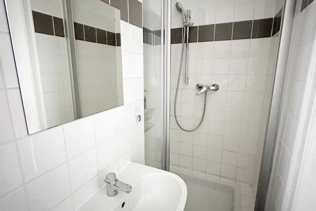 Ruhige & Grosse Altbauwohnung 7Min Zum Zentrum Vídeň Exteriér fotografie